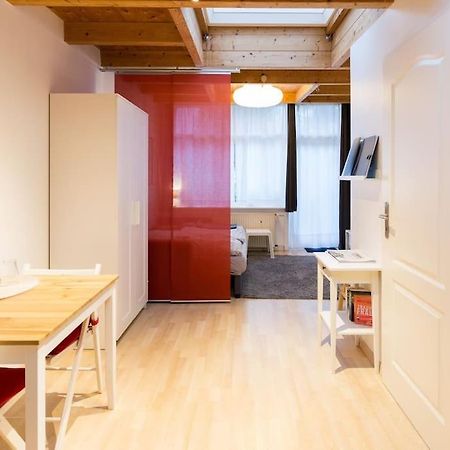 Apartment Wilhelmstr Fuer Bis Zu 3 Personen Brühl Exteriör bild
