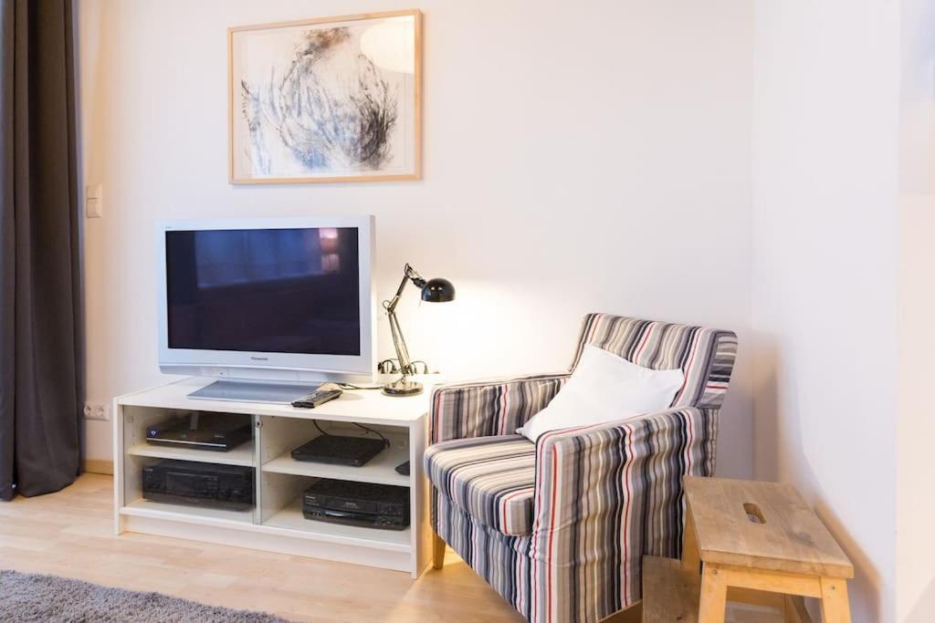 Apartment Wilhelmstr Fuer Bis Zu 3 Personen Brühl Exteriör bild