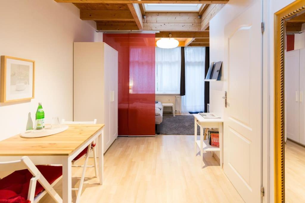 Apartment Wilhelmstr Fuer Bis Zu 3 Personen Brühl Exteriör bild